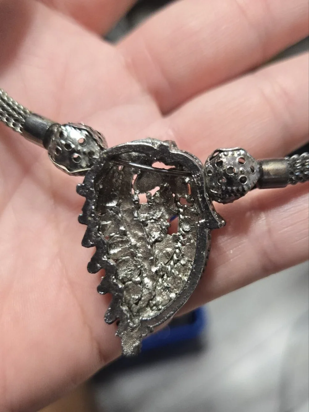 N/A choker tarnished